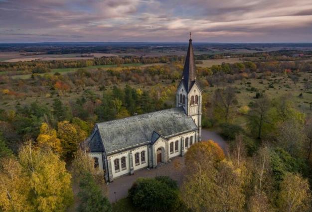 Österplana kyrka