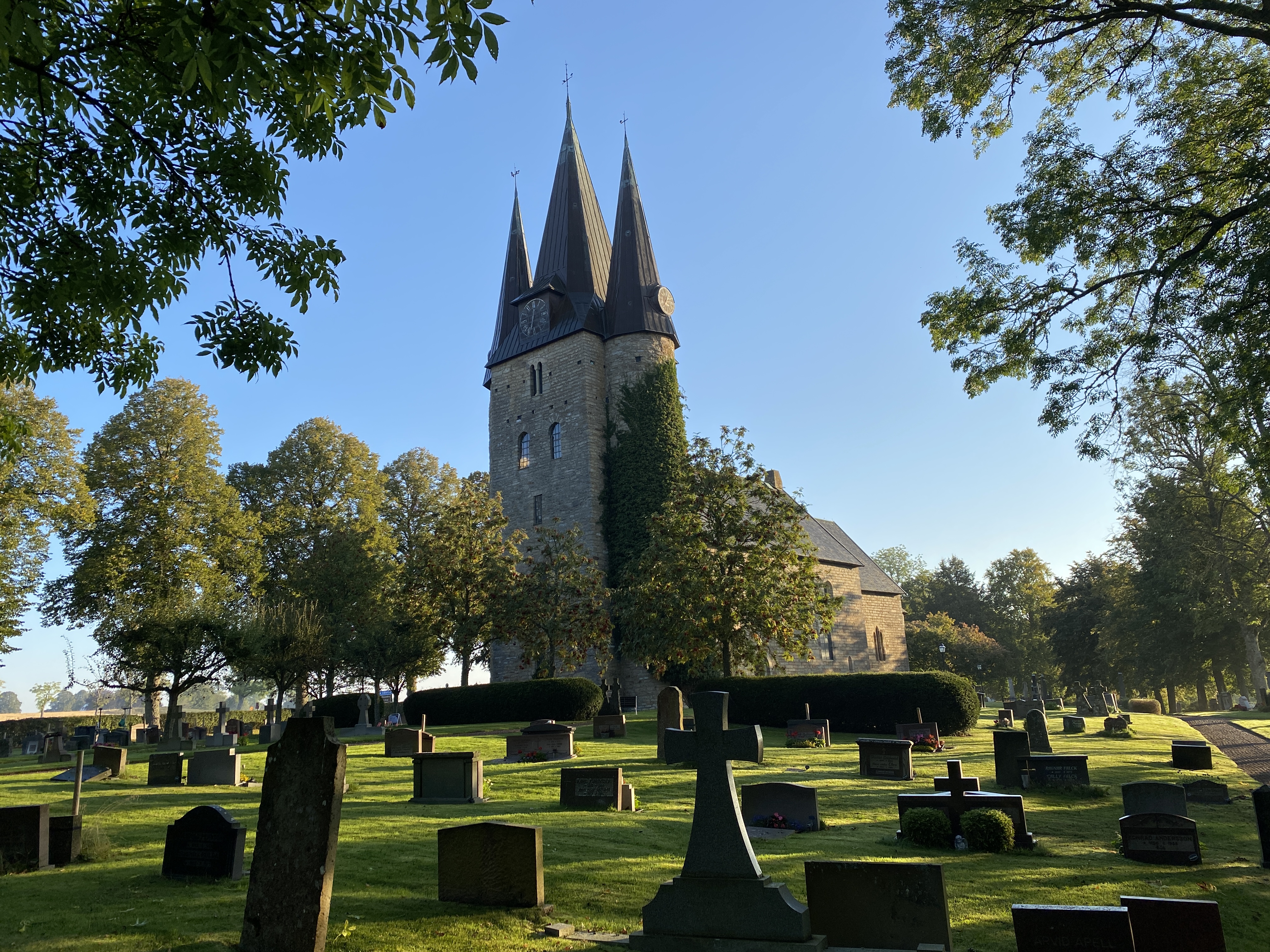 Husaby kyrka