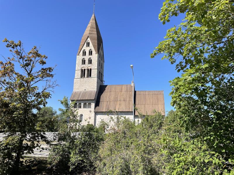 Tingstäde kyrka