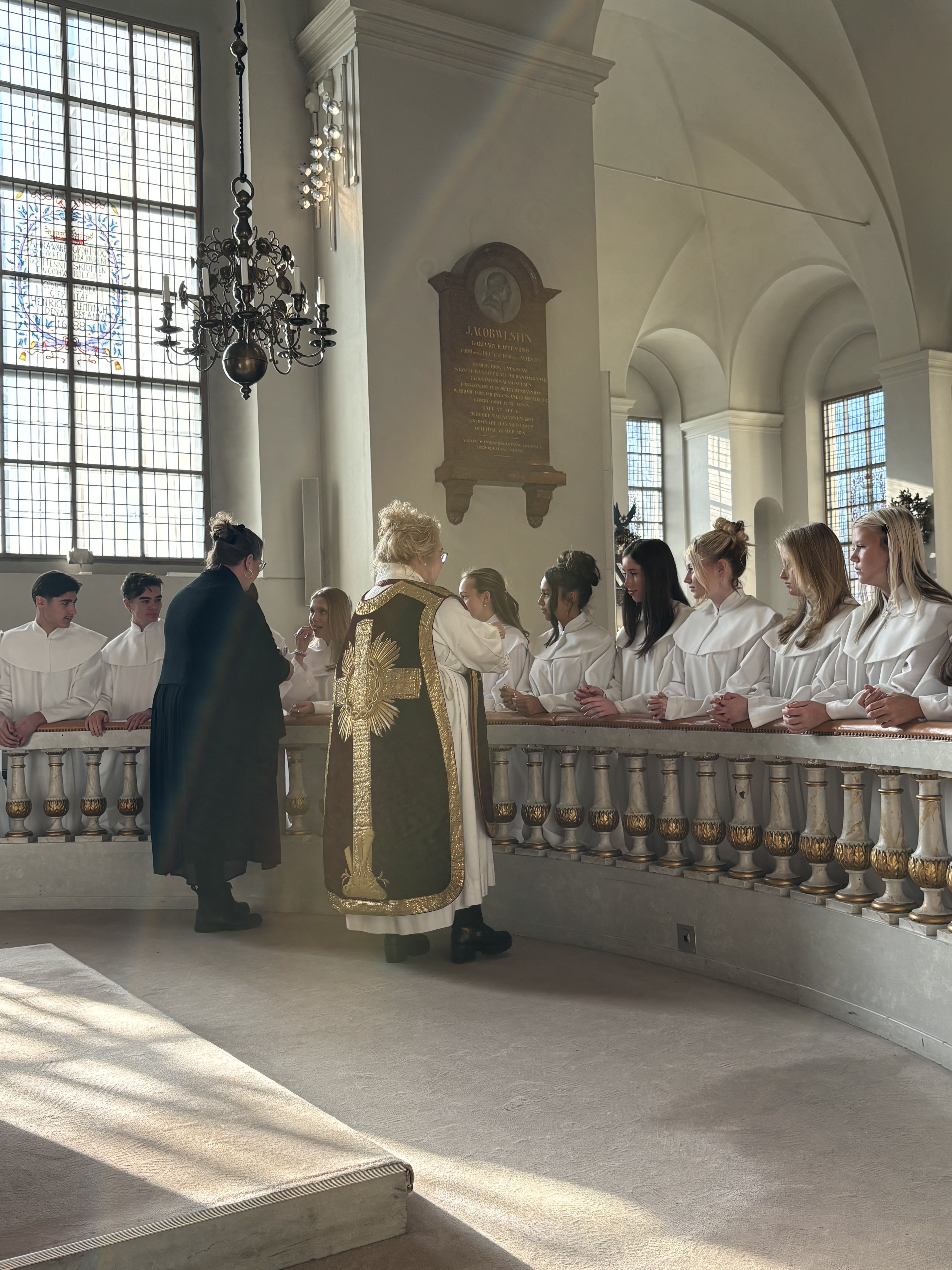 Nattvard under konfirmation.