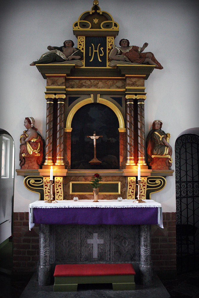 Altaret i Hönsäters kapell.