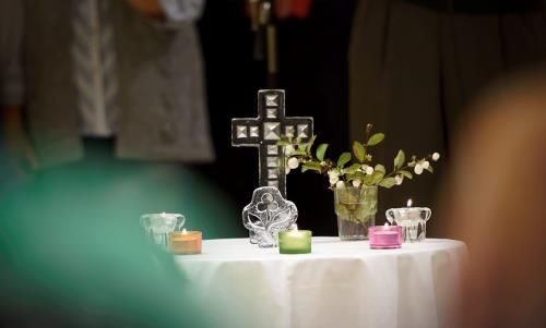 Ljus på altare