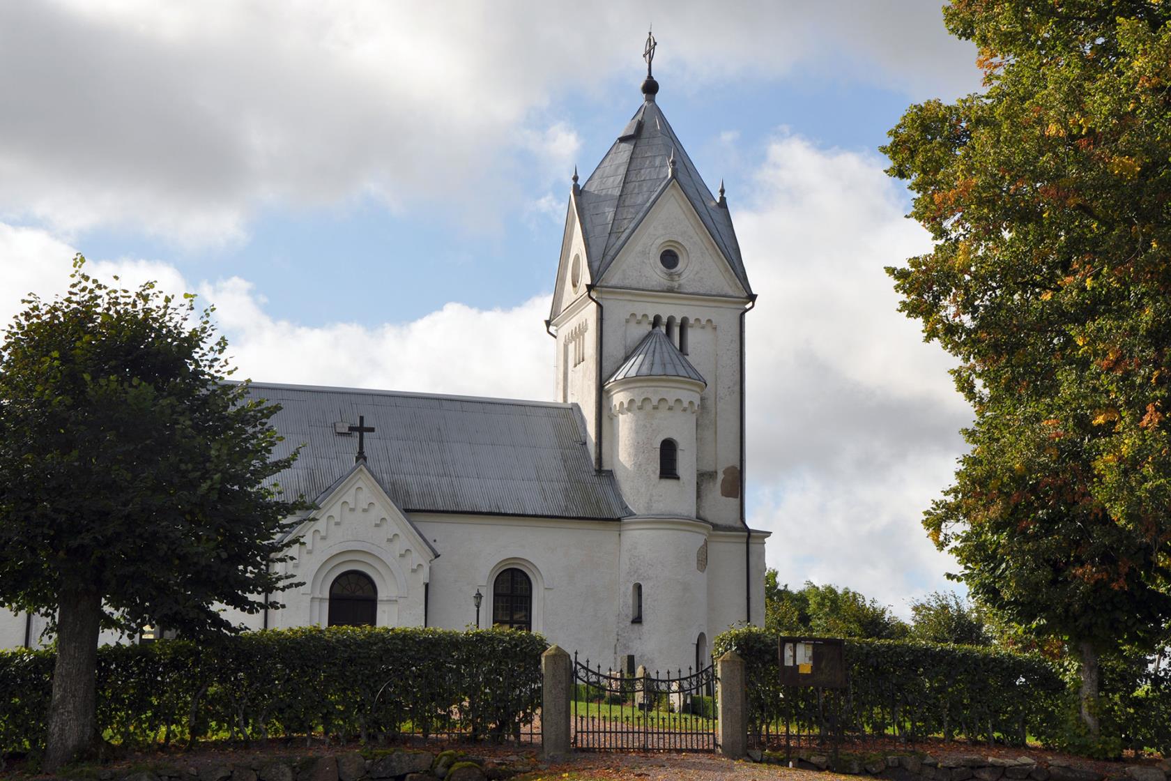 Baldringe kyrka är en vacker vitkalkad landsortskyrka utanför Ystad.