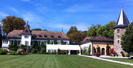 Det ekumeniska institutet i Bossey, Schweiz en solig dag.