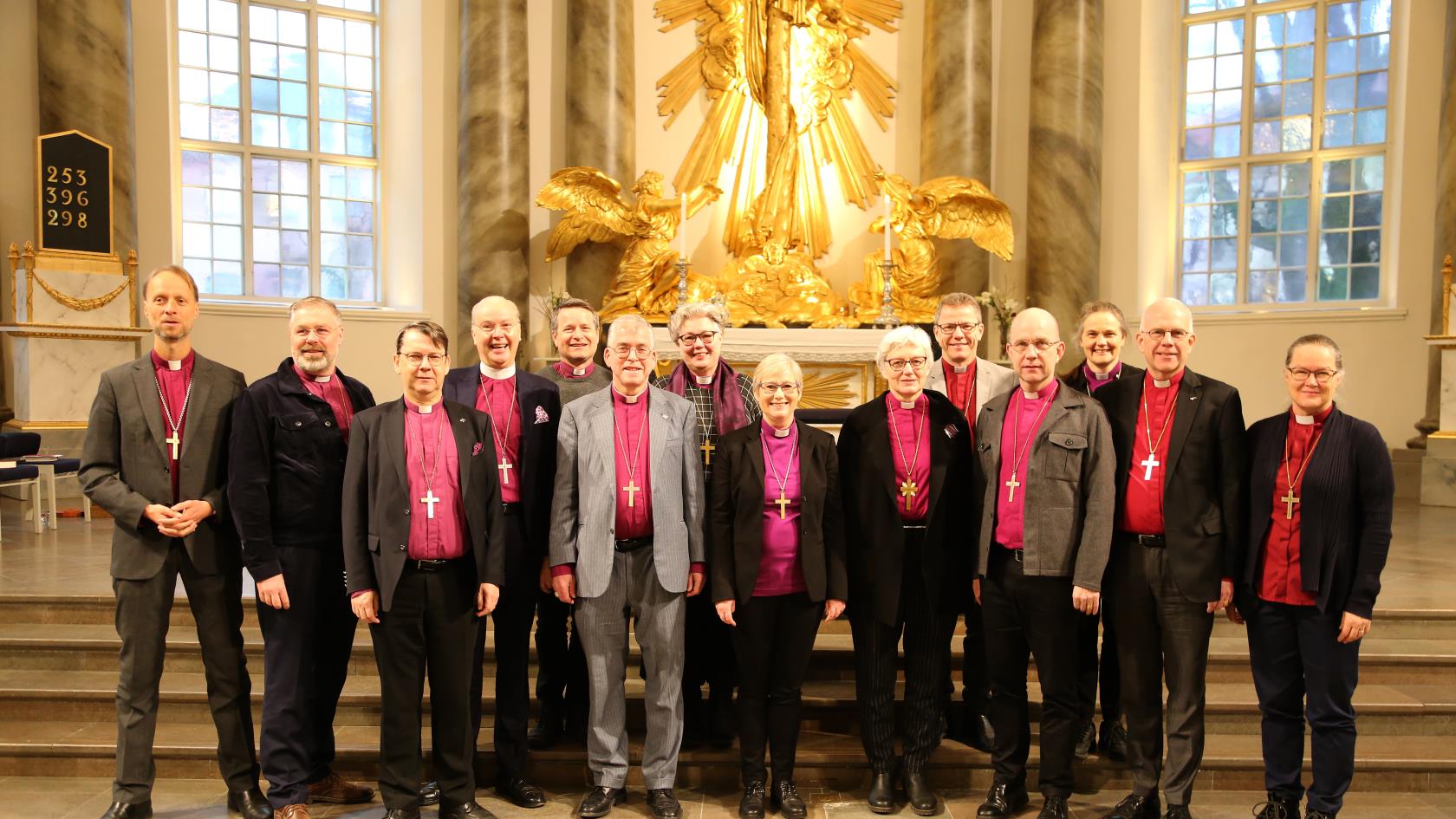 Svenska kyrkans fjorton biskopar samlade till biskopsmöte i Göteborg i januari 2020.