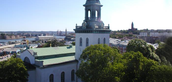 ”Vem du än är, hur du än har det, så är du sedd, känd och älskad”. Ett sådant rum i Guds rike vill Carl Johans församling vara för dig. På dina villkor, i vardag och högtid.