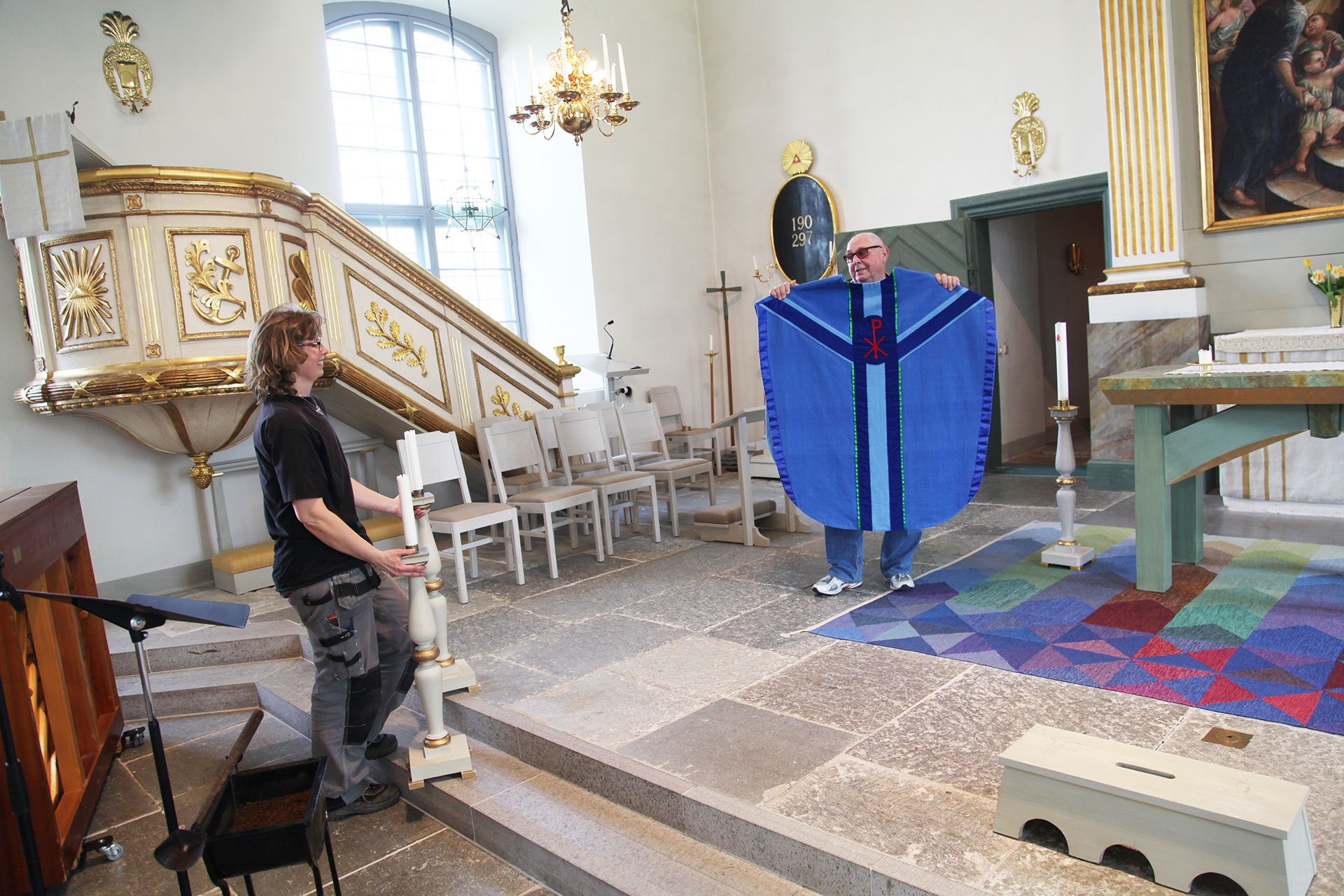 Förberedelse för sommaröppen kyrka