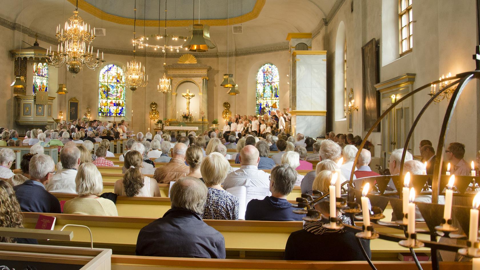 Festgudstjänst i Varbergs kyrka