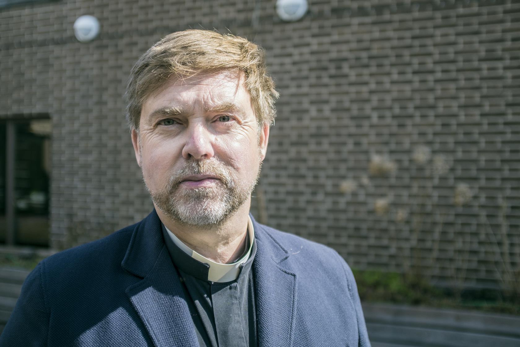 Göran Capron Lundqvist vikarierar i Skärholmens församling.