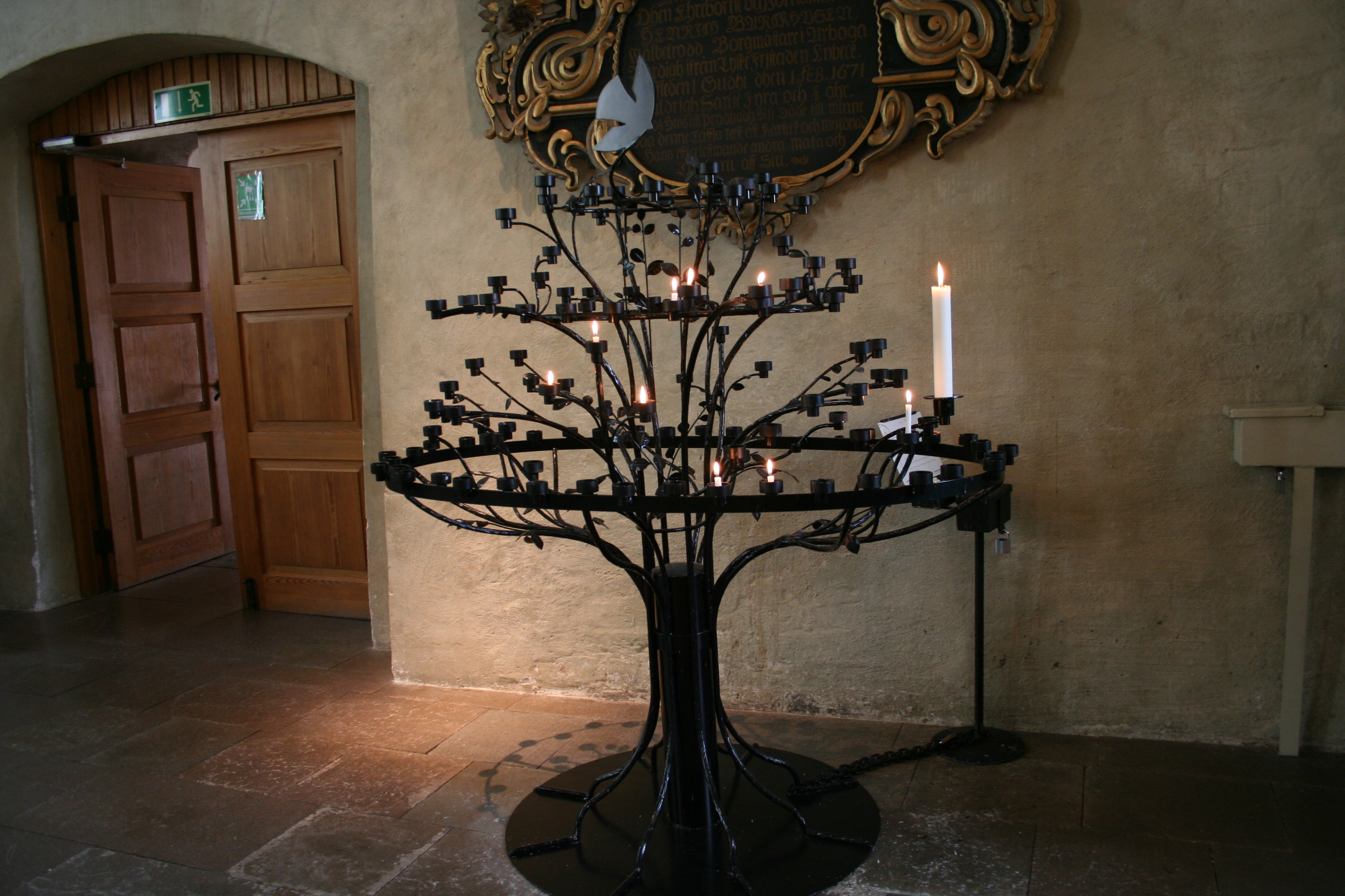 Ljusbäraren i Heliga Trefaldighets kyrka