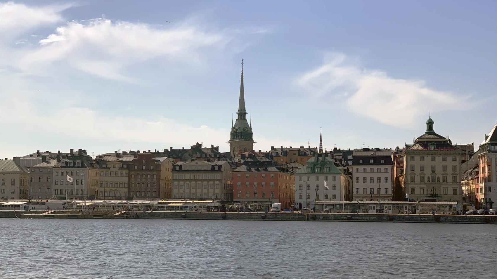 Blick von Skeppsholmen auf Skeppsbron