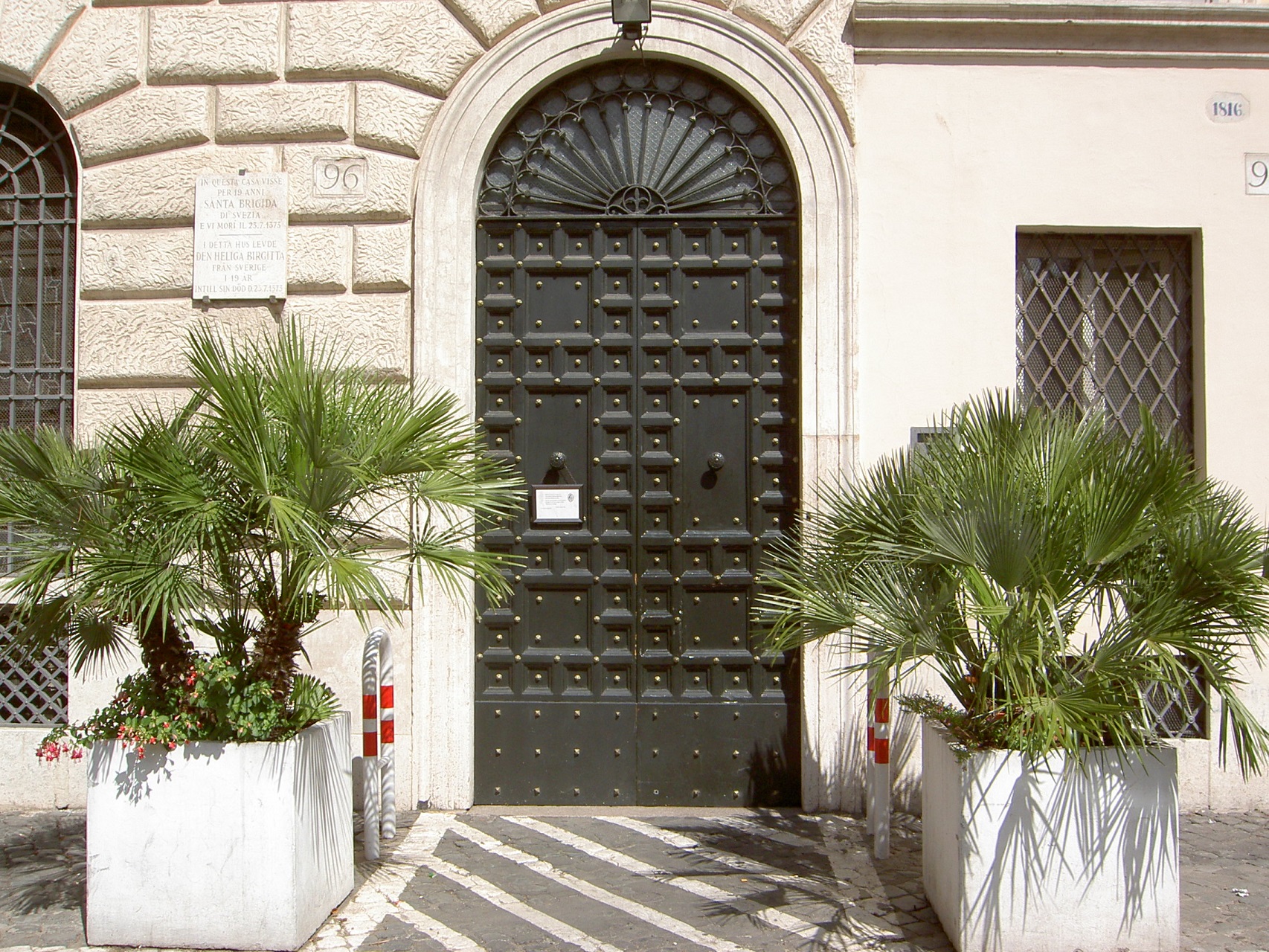 Katarinakapellets entre' 