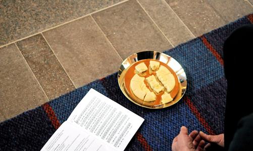 SÖNDAG 16 AUGUSTI 11.00 i Nora kyrka. Tema är "Nådens gåvor" och mässan leds av Bengt Bengtsson. Musiker är Kerstin Billman. Du är varmt välkommen.