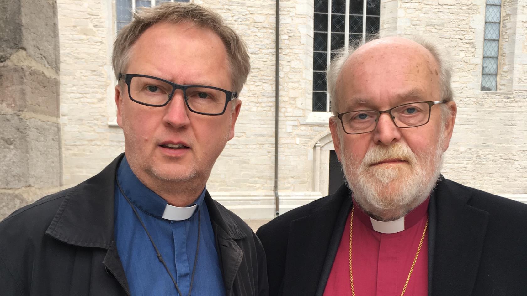 Domprost Mats Hermansson och biskop Sven-Bernhard Fast