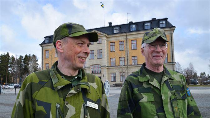 Garnisonspastorerna Staffan Klingert och Helge Stålnacke.