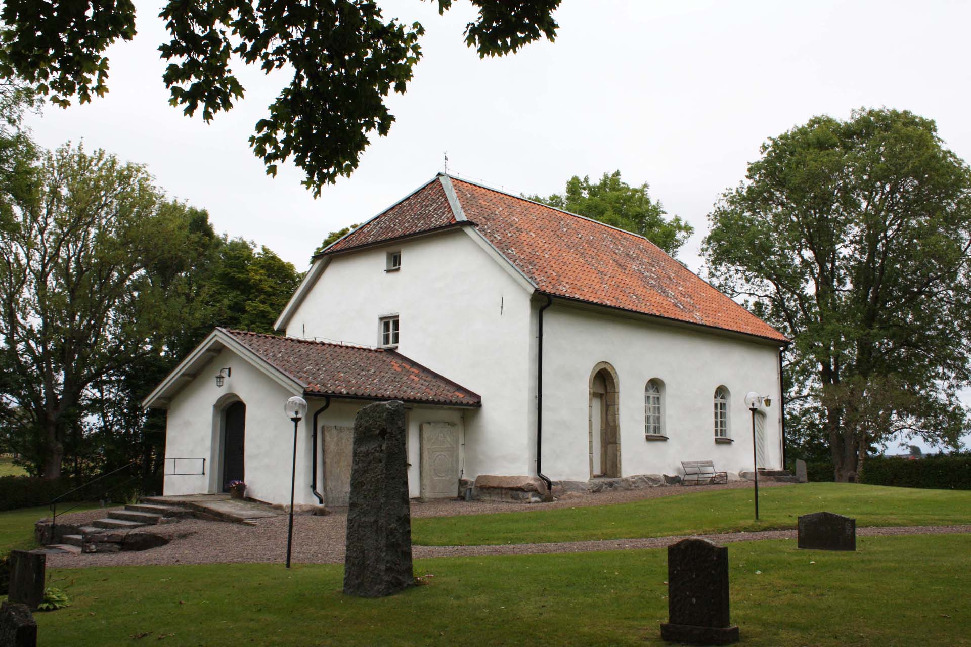 Södra Lundby kyrka i Vedum församling