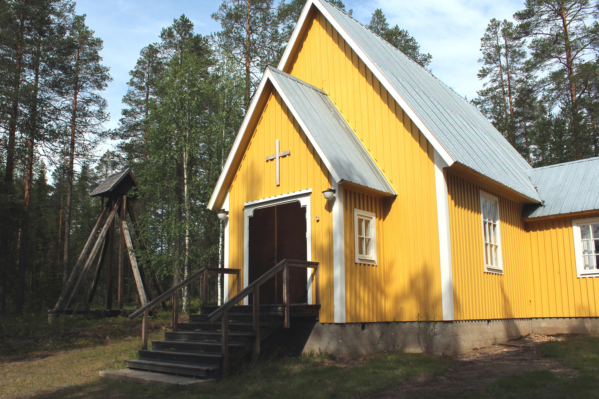 Tallbergs kapell på sommaren.