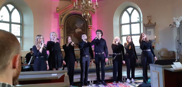 "Mello i kyrkan" lördagen den 14 mars. Här kan du se bilder på de medverkande bidragen.