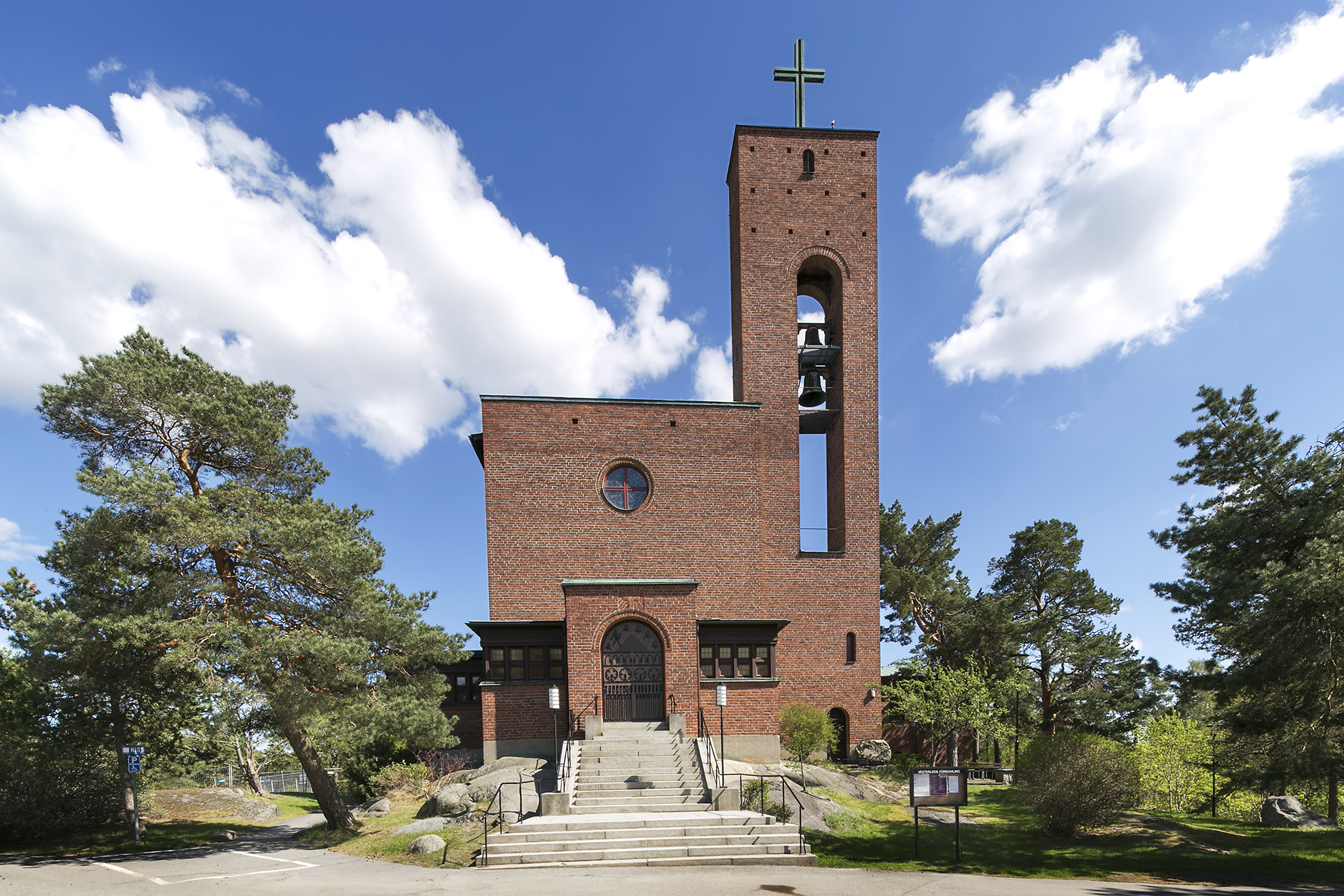 Västerledskyrkan i Äppelviken. 