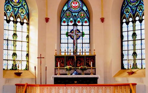 Altare Vara kyrka