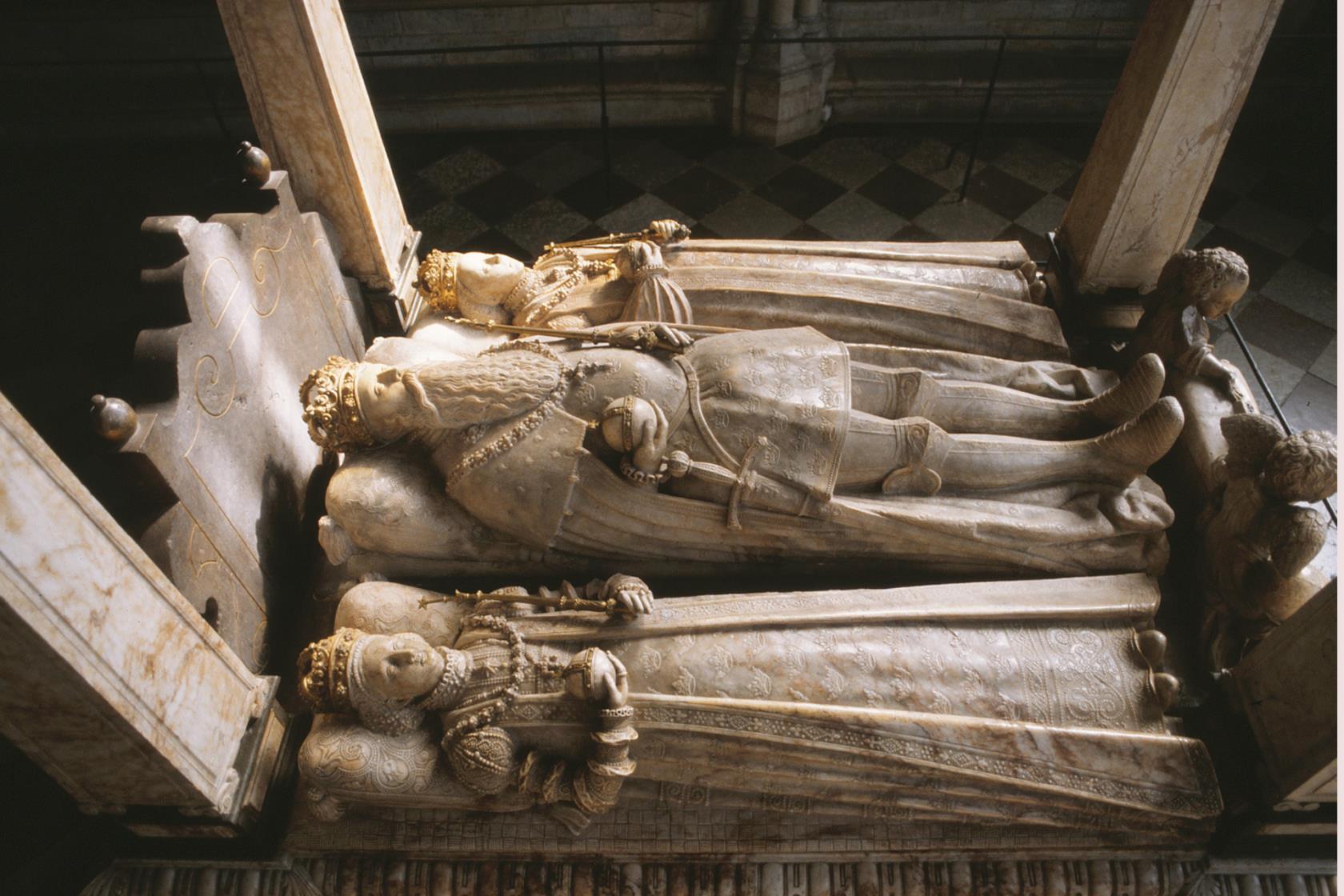 Gustav Vasas gravkor är längst fram i domkyrkan.