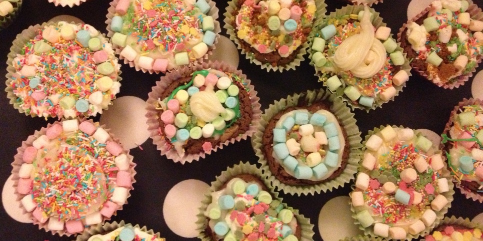 Kakor med godis på.