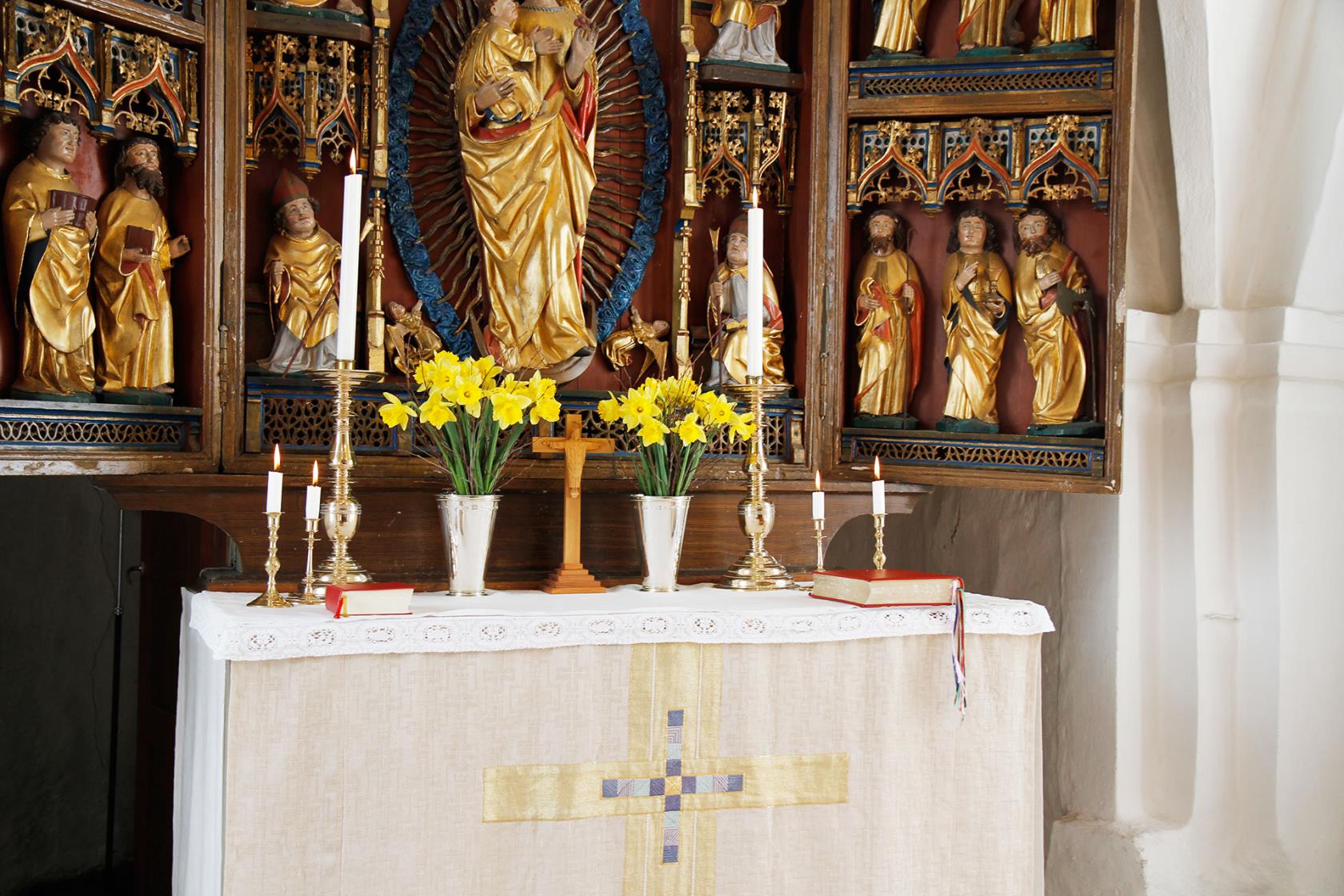 Altaret i Tolånga kyrka