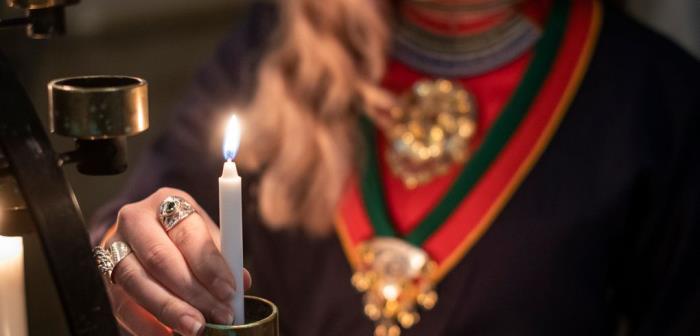 På pingstdagen 31 maj togs kyrkohandboken i bruk på fem minoritetsspråk: mieänkieli, nordsamiska, sydsamiska och lulesamiska och hela kyrkohandboken på finska. Detta uppmärksammades och firades i en digital gudstjänst från Storkyrkan.