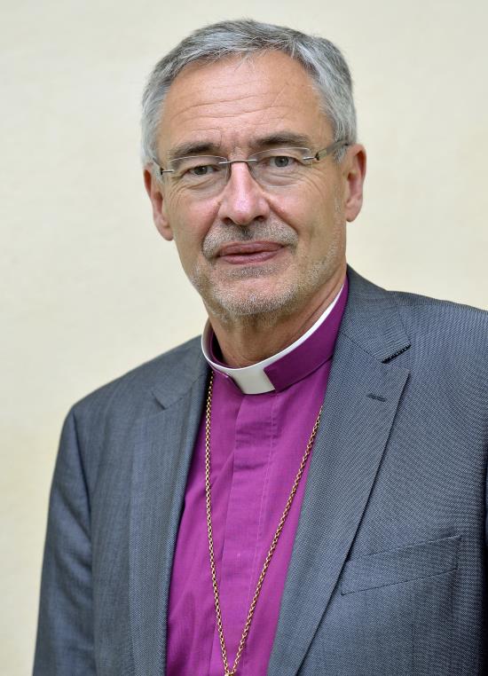 Porträttbild på biskop Esbjörn Hagberg.
