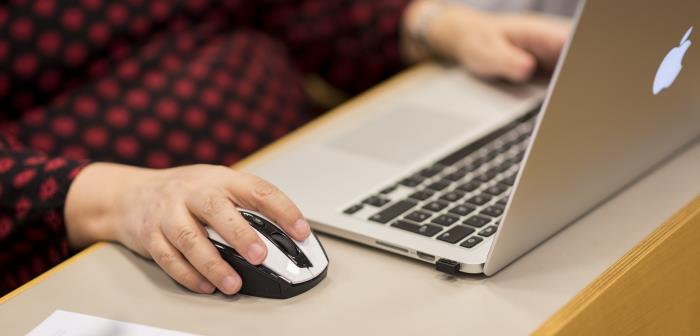 Vill du boka dop, vigsel eller begravning? Har du frågor om Sofia församlings verksamhet eller vill komma i kontakt med vår personal?