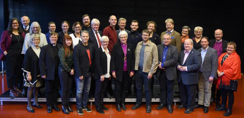 En gruppbild inomhus på Kyrkostyrelsen 2022–2025.