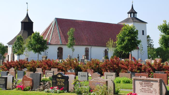 Onsala kyrka och kyrkogård