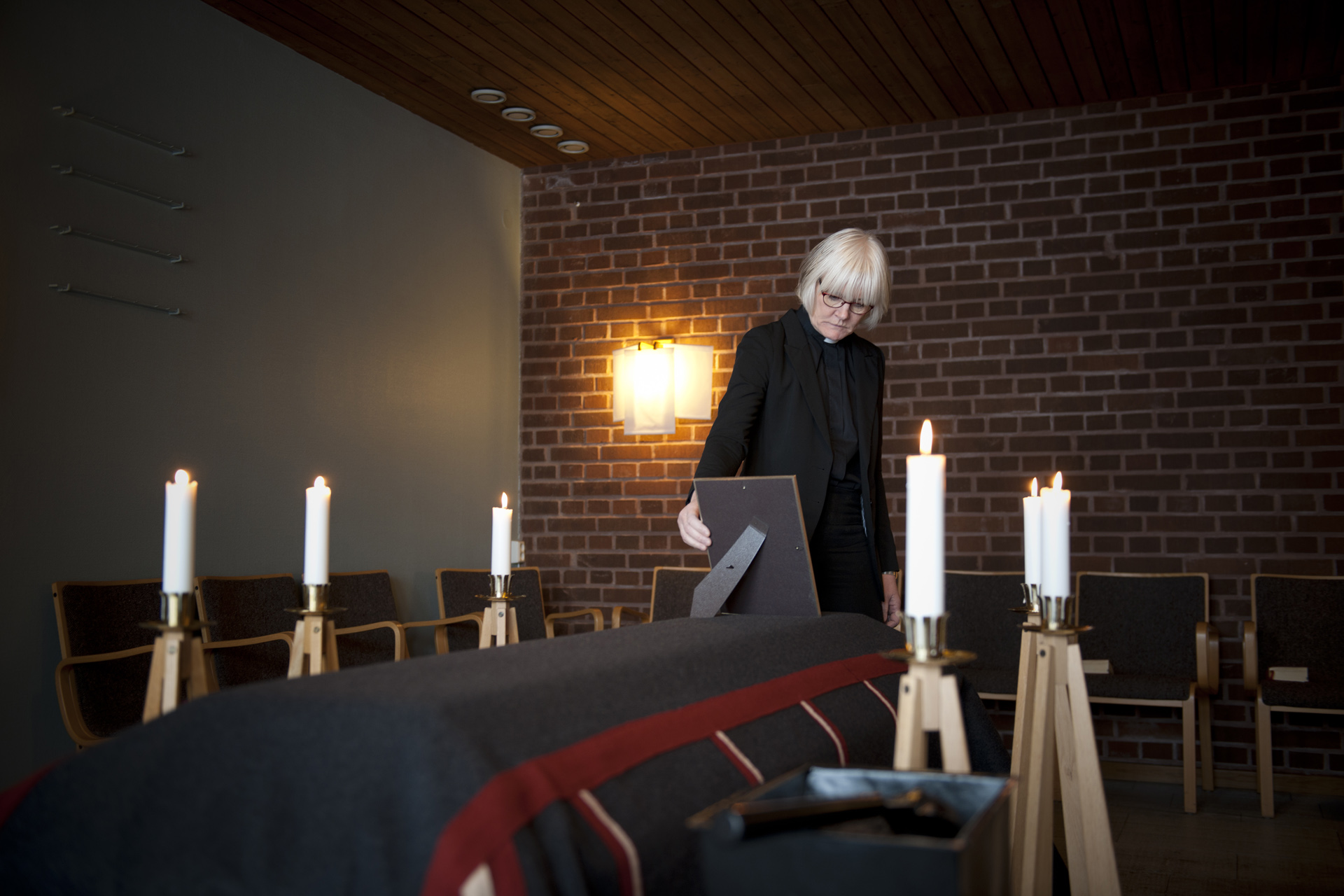 Sorg, allhelgona, Moni Höglund, begravning