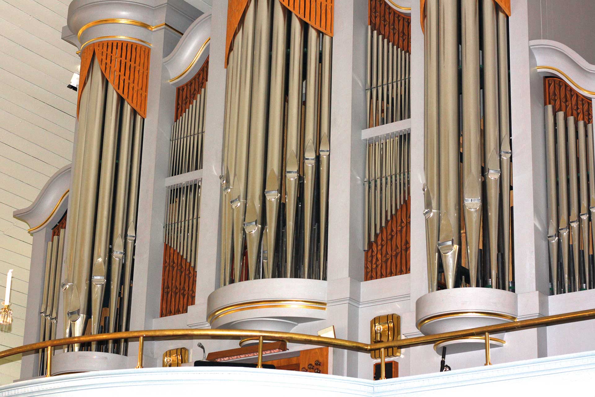 Orgel och orgelpipor