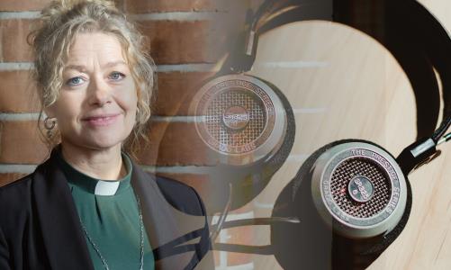 Under denna och de kommande två helgerna kan du lyssna till helgsmål i Sveriges radio P1 med Pernilla Landin som är diakon i Stockholms domkyrkoförsamling.
