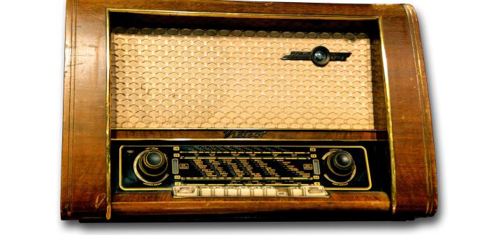 Vi sänder ut andakter via Radio Krokom onsdagar 13:30-14:00 med repris söndag 11:00. Går också att lyssna på för alla som vill från webben.