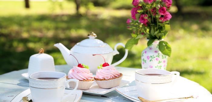 Välkommen till utecafé vid vår vackra Prästgård varje onsdag kl 11-14, med start 14 april.