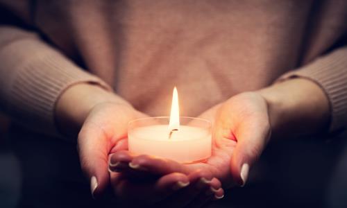 Svenska kyrkan, och så även Floby pastorat, anpassar sin verksamhet efter myndigheternas rekommendationer som rör coronaviruset.