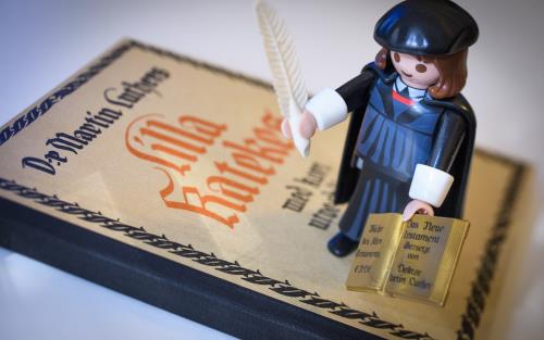 Martin Luther som legofigur.